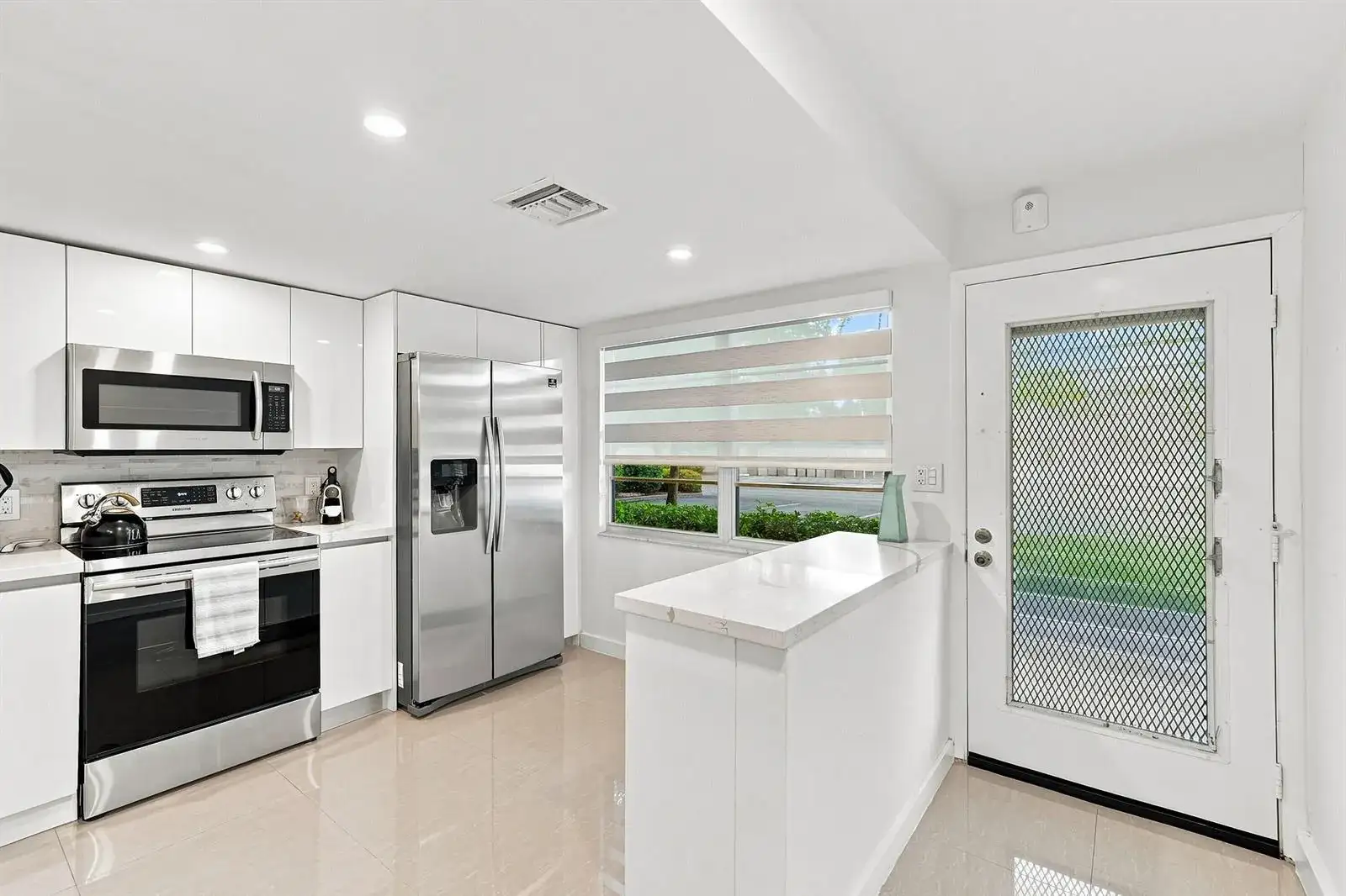 2405 Antigua Circle # L1, Coconut Creek FL 33066 photo 4