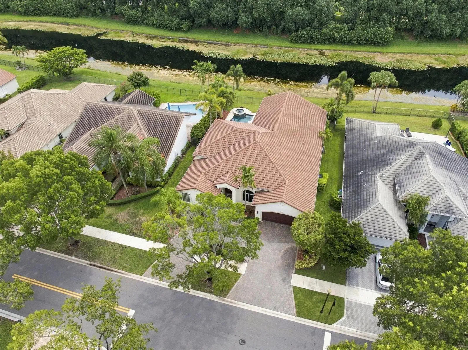 845 Bayside Lane, Weston FL 33326 photo 4