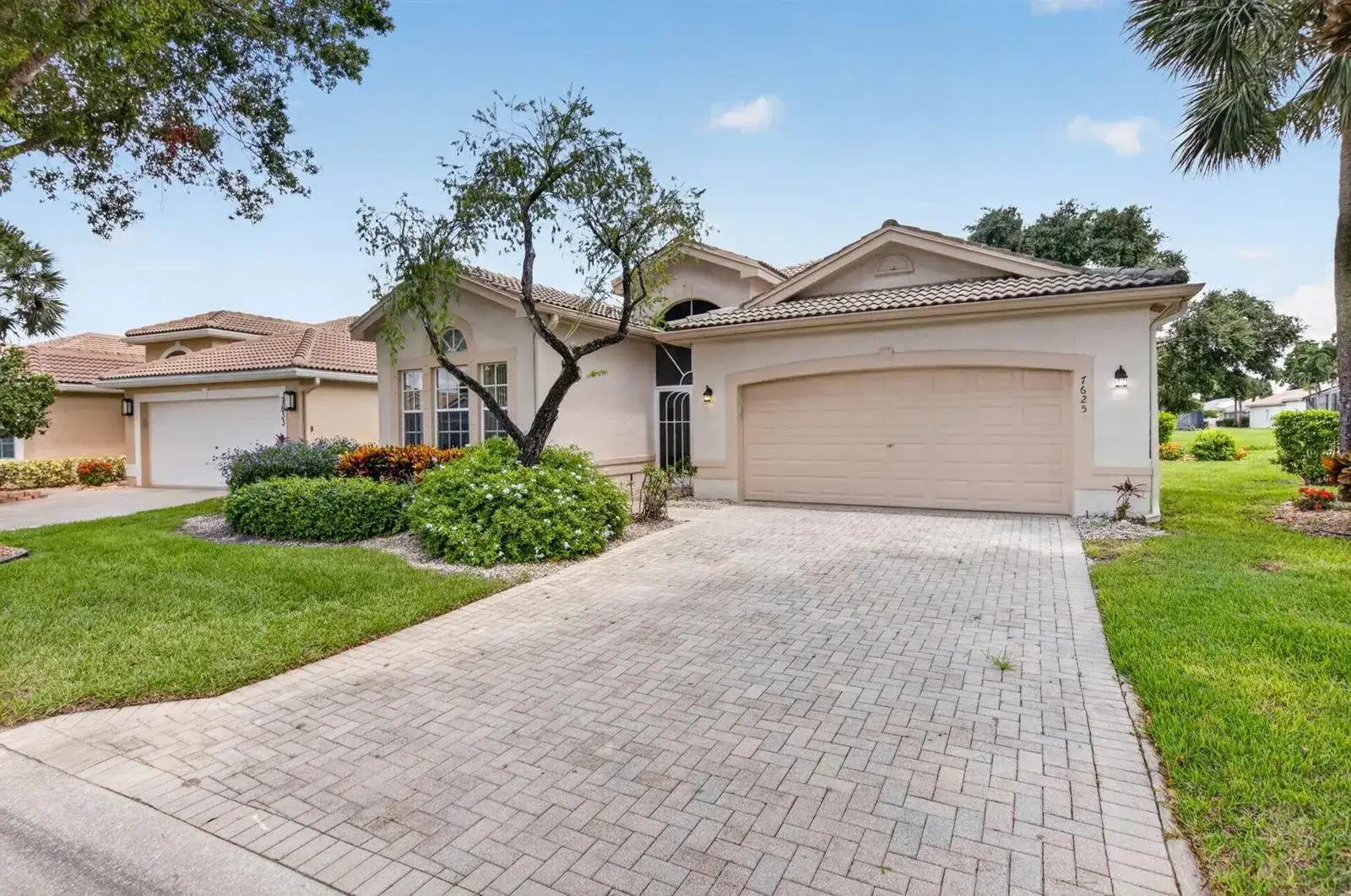 7625 Las Cruces Court, Boynton Beach FL 33437 photo 2