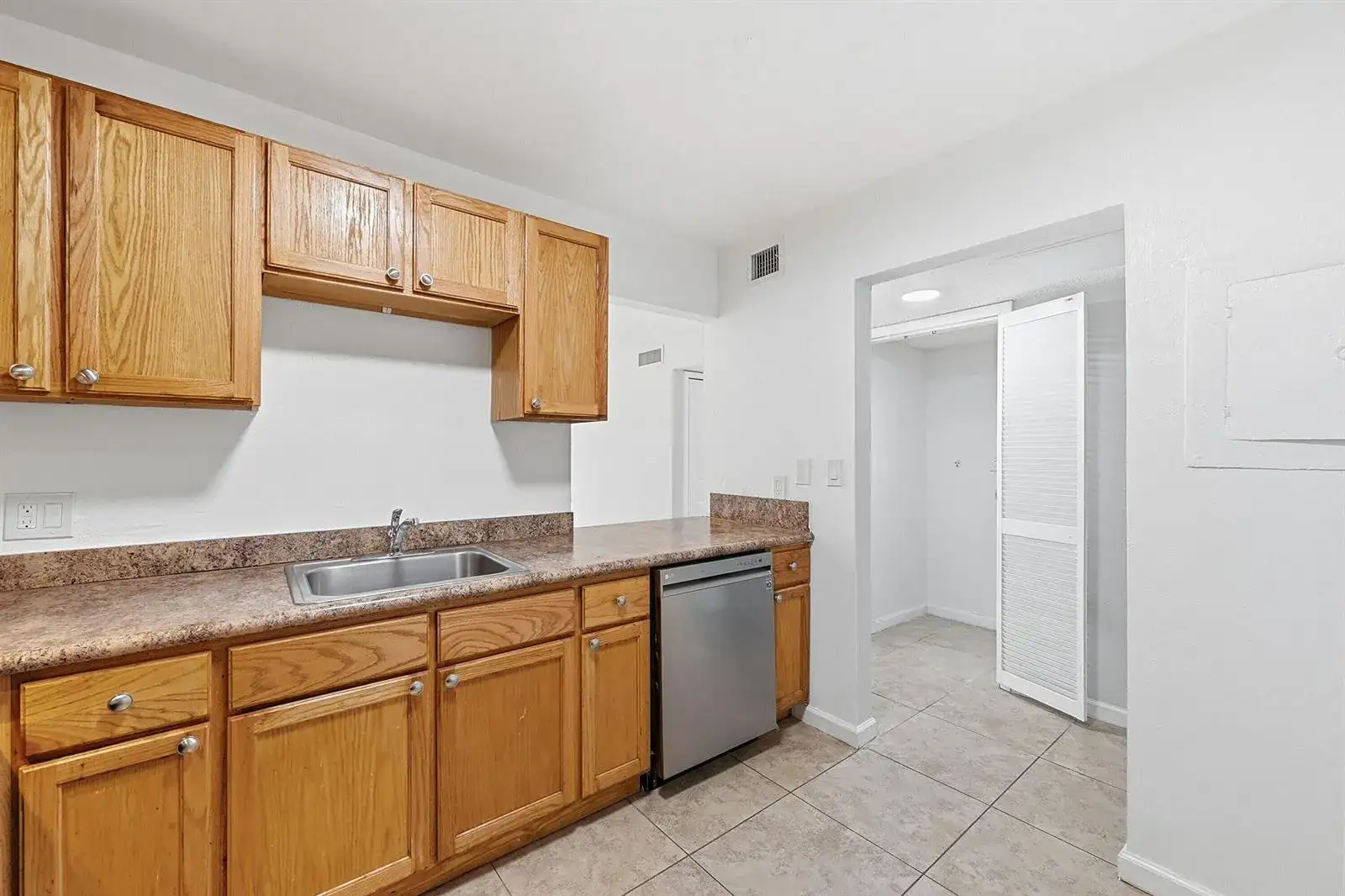 7541 NW 16th Street # 1211, Plantation FL 33313 photo 4
