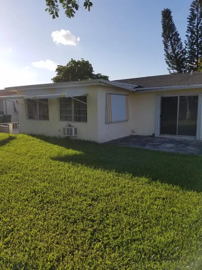 4934 NW 55th Street, Tamarac FL 33319 photo 3