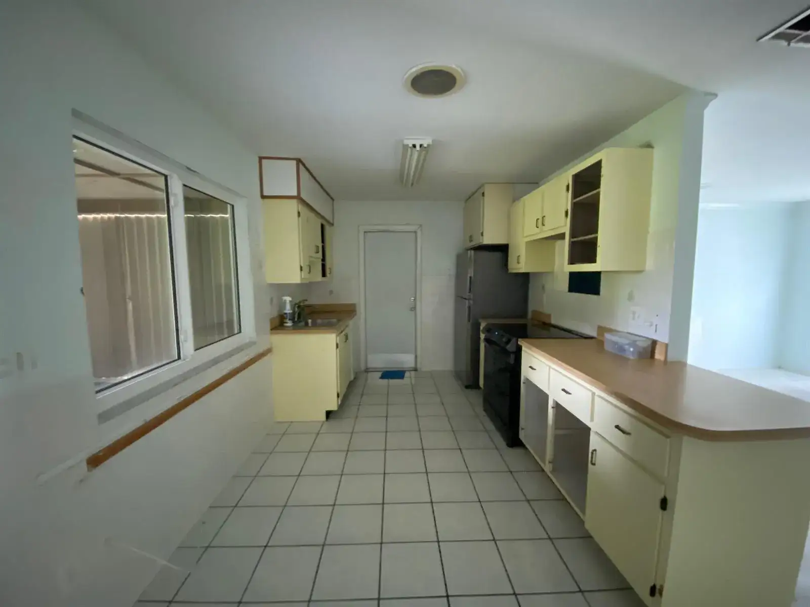 3161 SW LANDALE Boulevard, Port St. Lucie FL 34953 photo 5