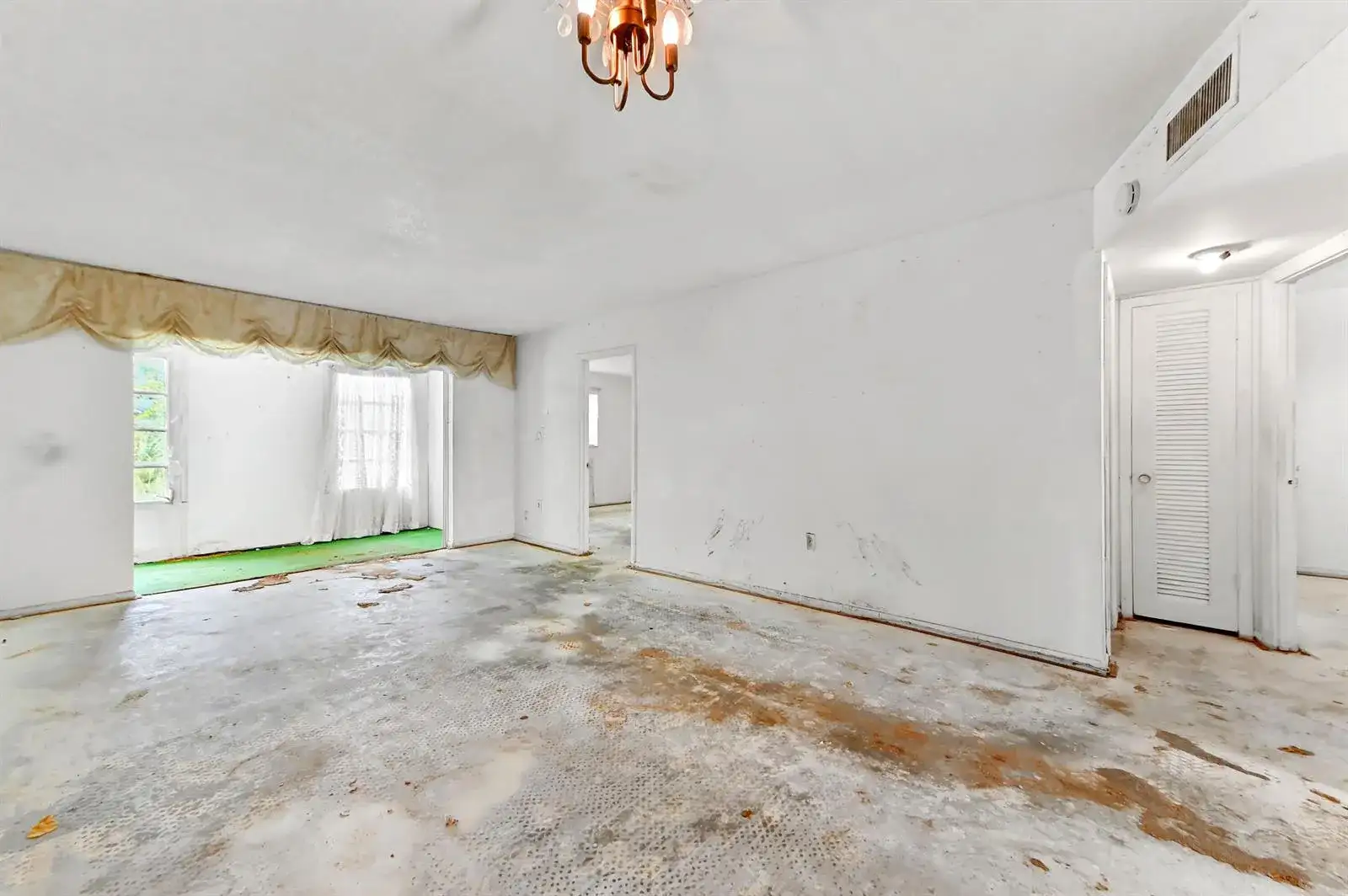 3091 E Sunrise Lakes Drive # 302, Sunrise FL 33322 photo 5
