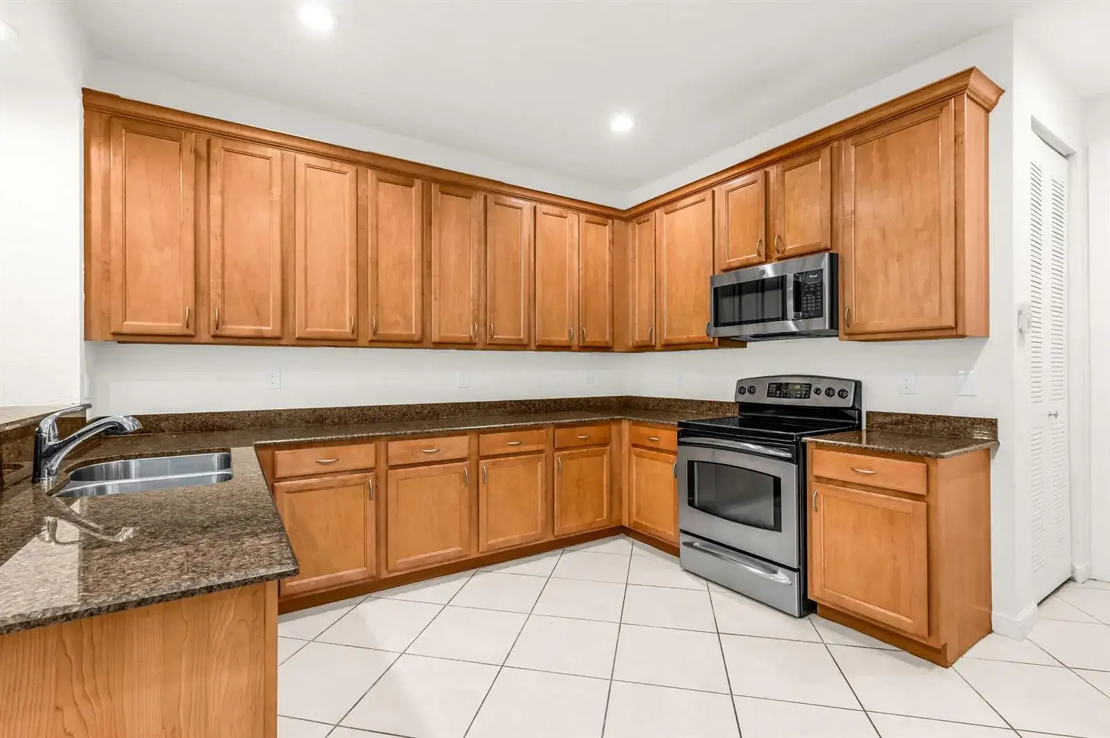650 Pacific Grove Drive # 5, West Palm Beach FL 33401 photo 4