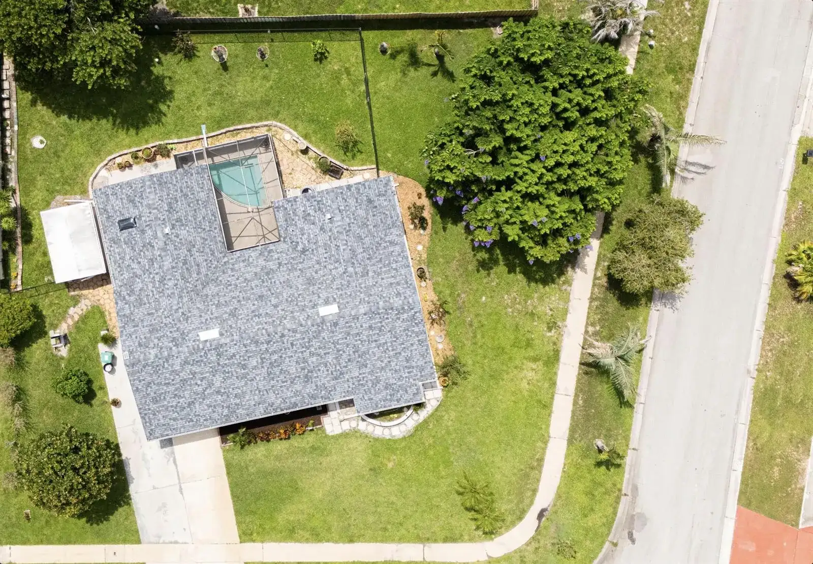 814 SE Corto Court, Port St. Lucie FL 34983 photo 2