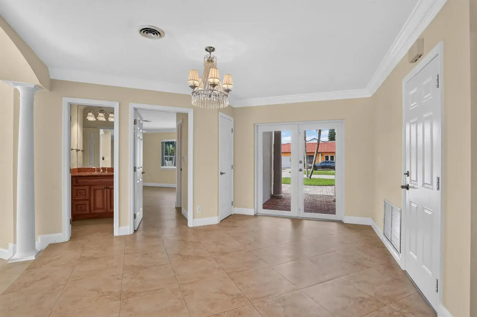 899 Granada Drive, Boca Raton FL 33432 photo 3