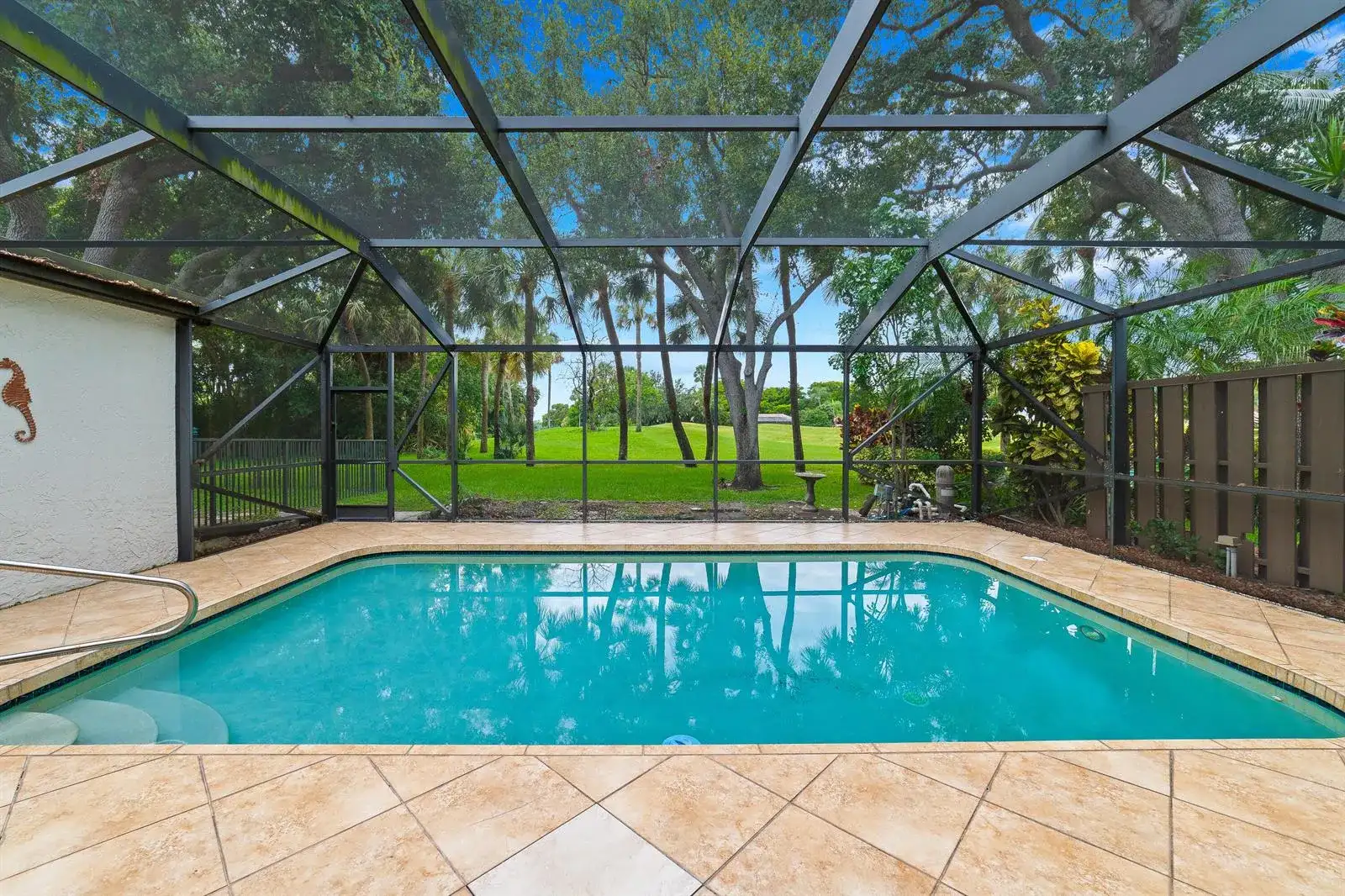 219 Wildwood Circle, Deerfield Beach FL 33442 photo 2