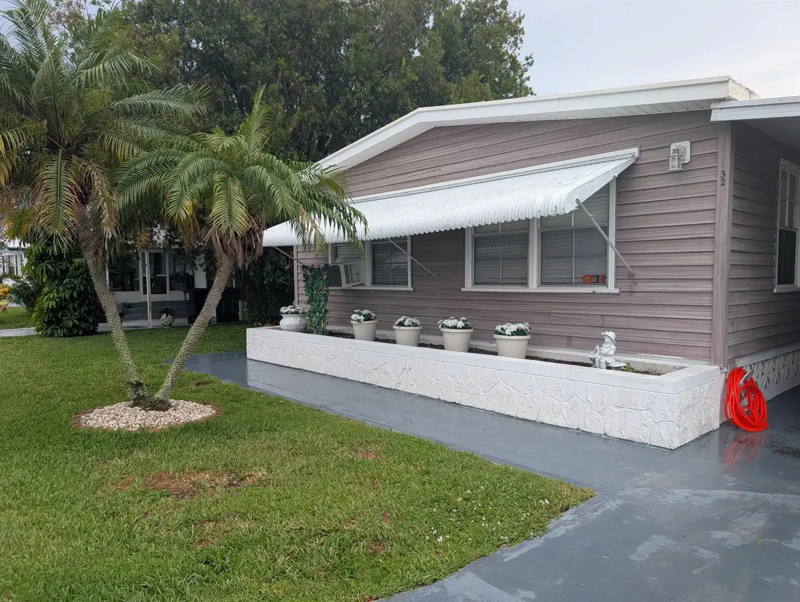 32 Manor Drive, Fort Pierce FL 34982 photo 2