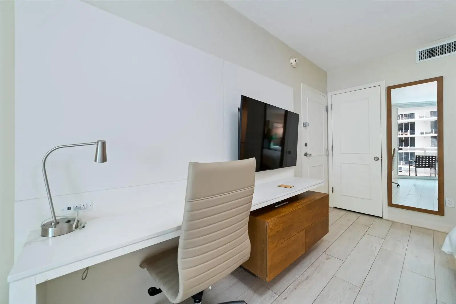 505 N FORT LAUDERDALE BEACH Boulevard # 1708, Fort Lauderdale FL 33304 photo 4