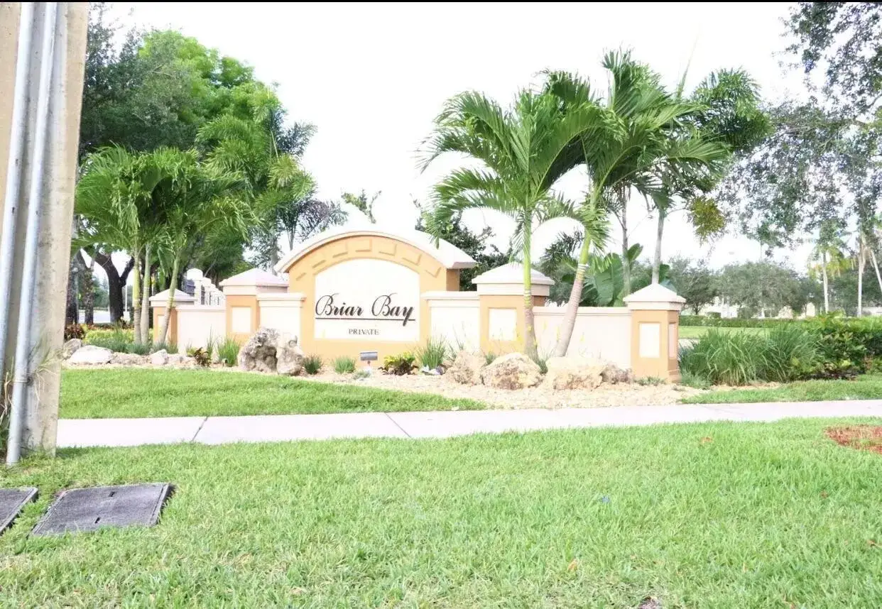 3426 Commodore Court, West Palm Beach FL 33411