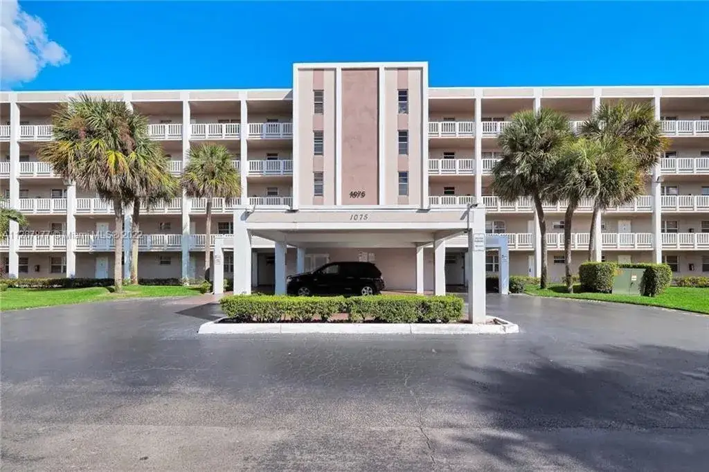 1075 Riverside Drive # 303, Coral Springs FL 33071