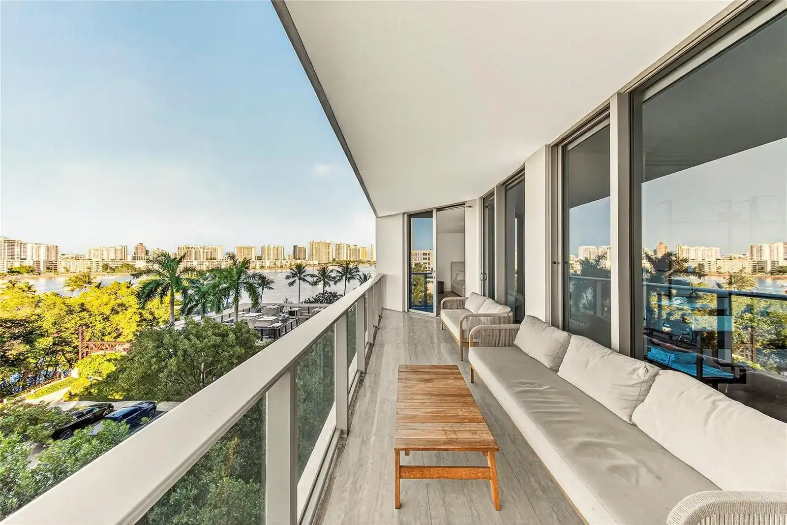 17301 Biscayne Boulevard # 506, North Miami Beach FL 33160