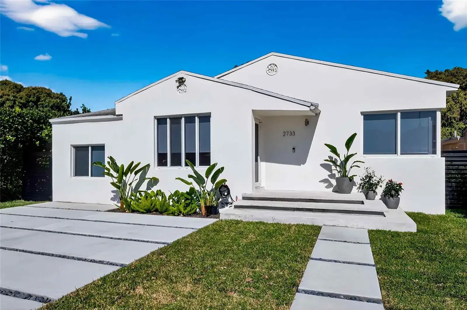 2733 SW 15th Street, Miami FL 33145 photo 3