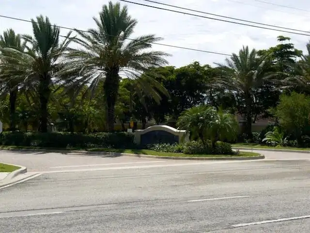 160 YACHT CLUB Way # 211, Hypoluxo FL 33462 photo 2