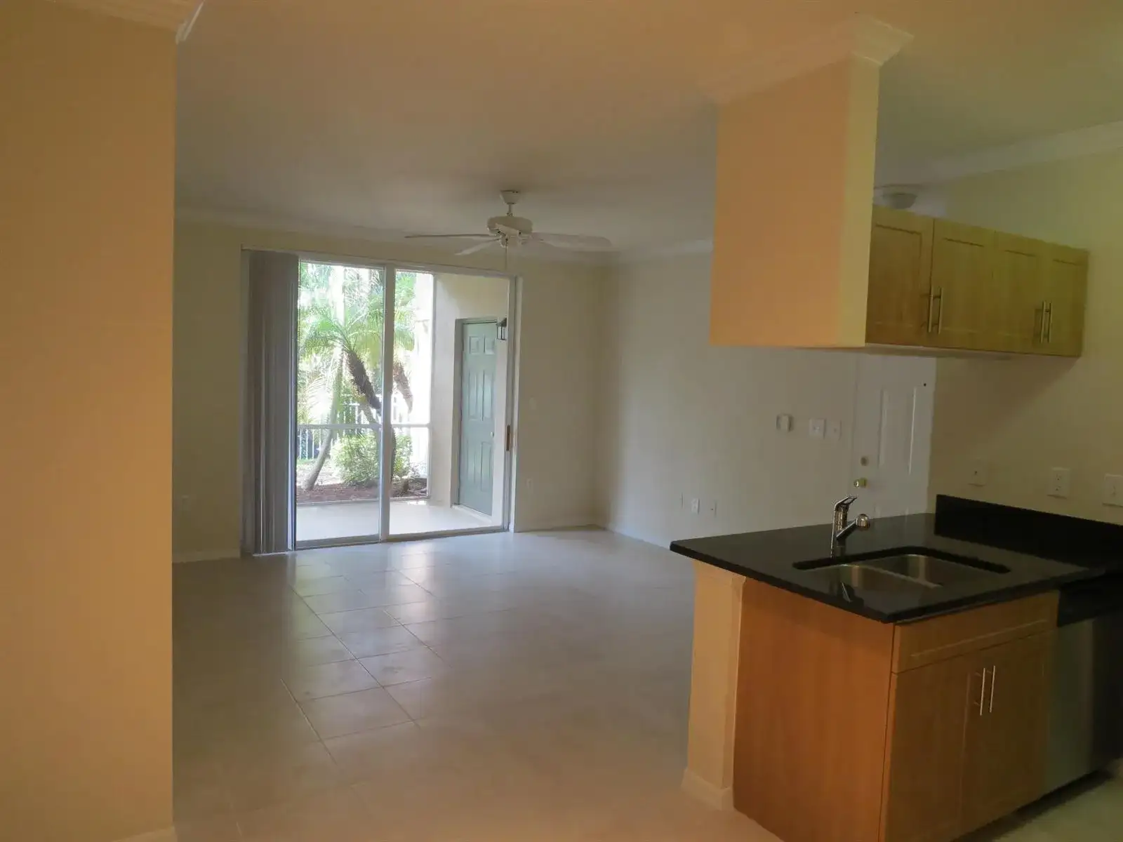 6492 Emerald Dunes Drive # 203, West Palm Beach FL 33411 photo 3