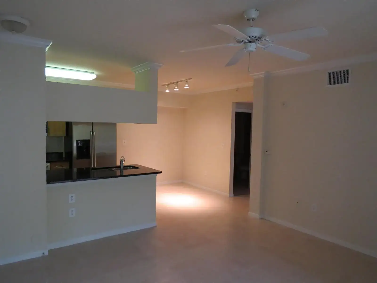 6492 Emerald Dunes Drive # 203, West Palm Beach FL 33411 photo 5