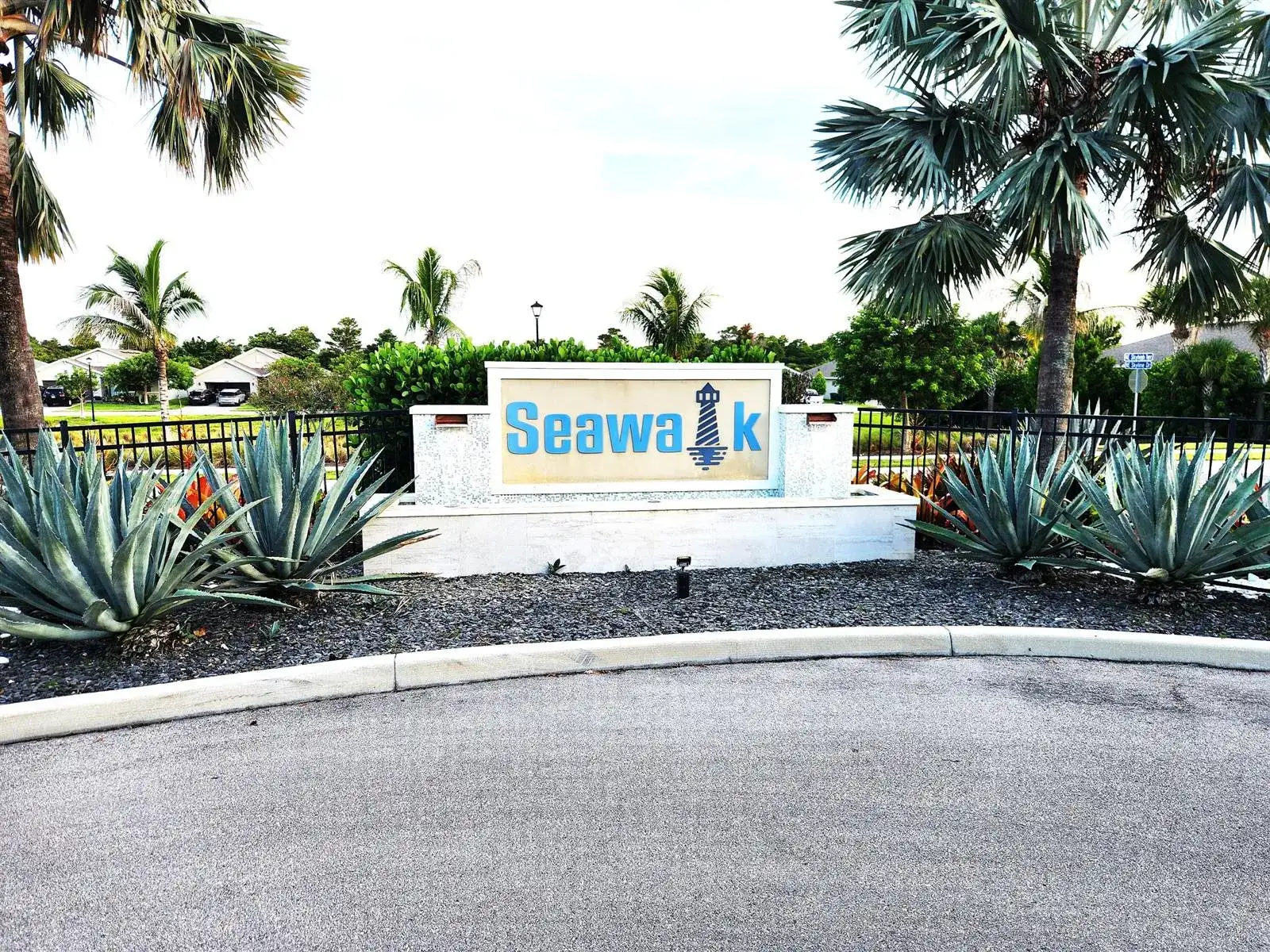 2841 NE BREEZEWAY Circle, Ocean Breeze FL 34957 photo 4