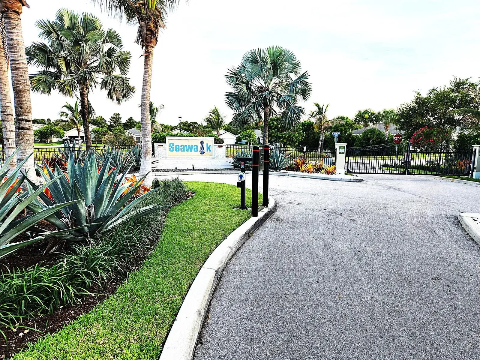 2841 NE BREEZEWAY Circle, Ocean Breeze FL 34957 photo 5