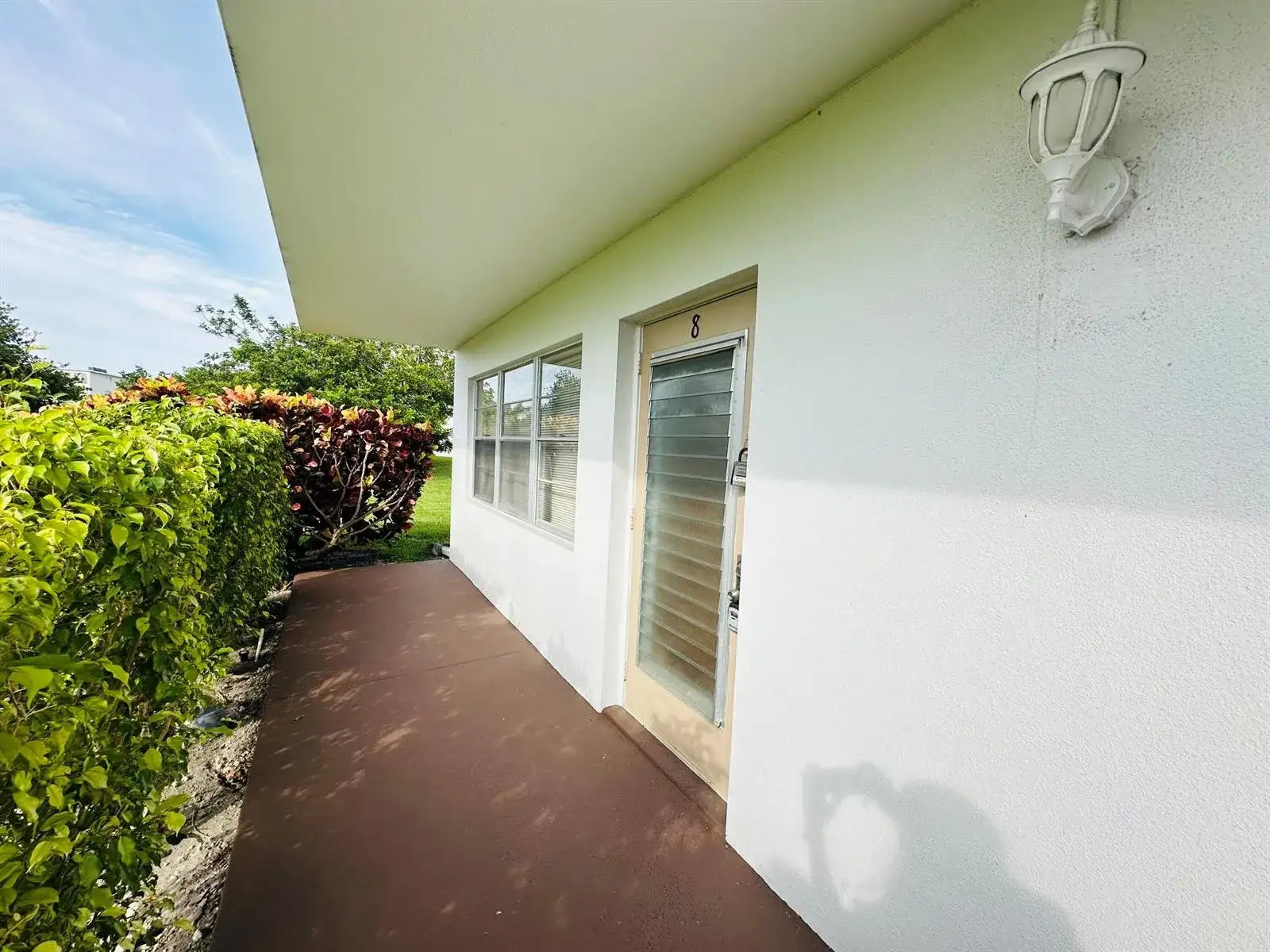 8 GRANTHAM D, Deerfield Beach FL 33442 photo 2