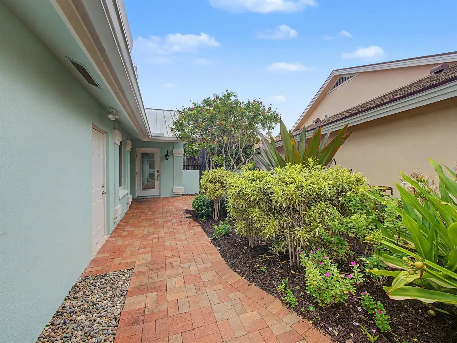 303 LEEWARD Drive, Jupiter FL 33477 photo 2