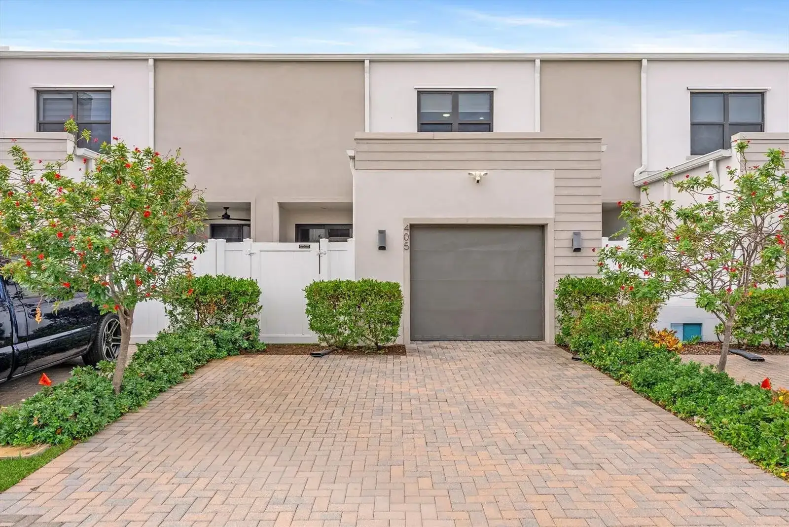 405 NW 17th Street, Fort Lauderdale FL 33311 photo 2