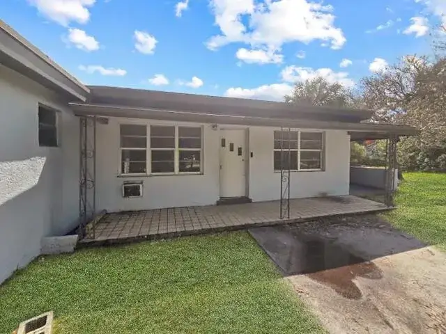 1111 N 21ST Street, Fort Pierce FL 34950