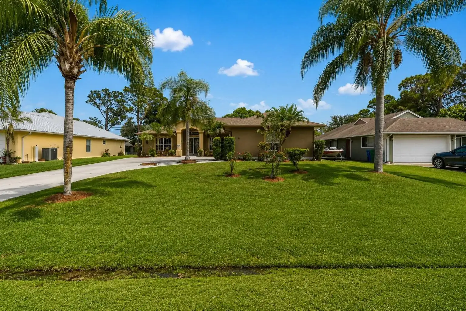 173 Easy Street, Sebastian FL 32958 photo 2