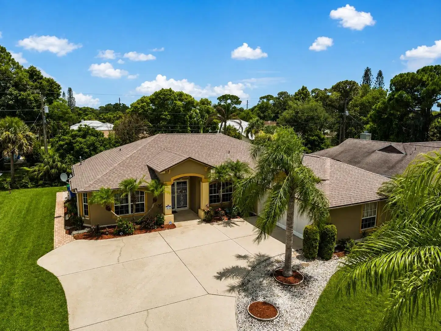 173 Easy Street, Sebastian FL 32958 photo 4