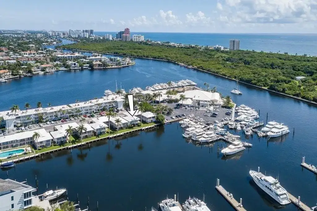 2760 YACHT CLUB Boulevard # 10C, Fort Lauderdale FL 33304 photo 2