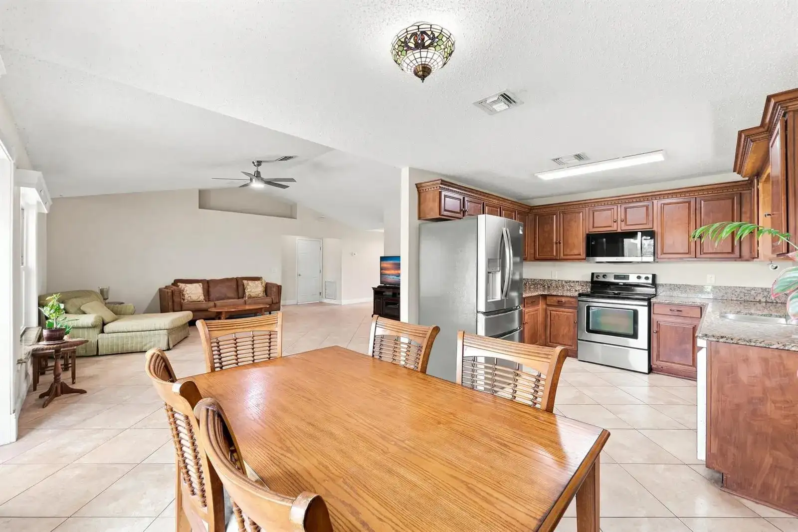 381 NE Surfside Avenue, Port St. Lucie FL 34983 photo 4