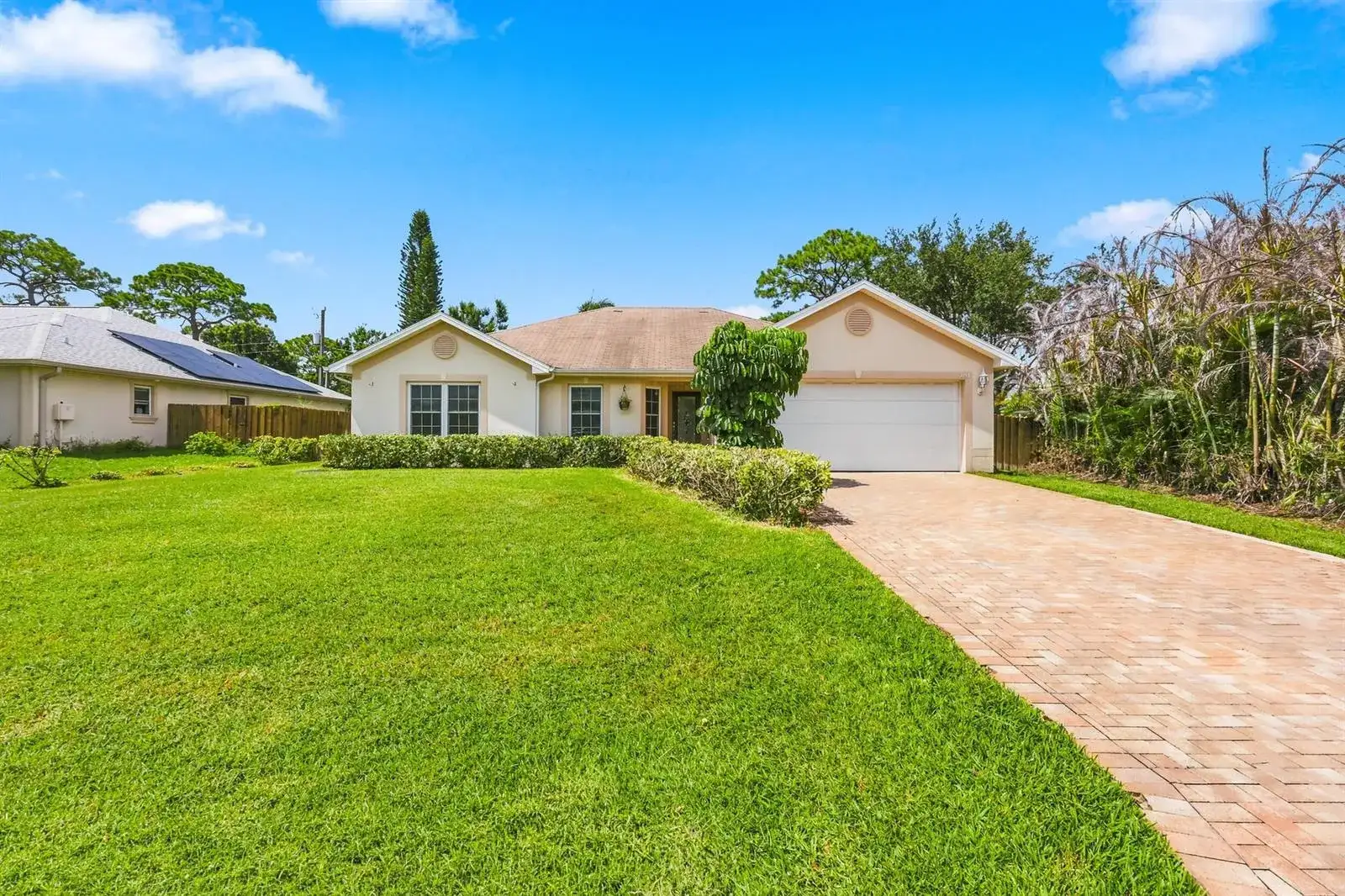 381 NE Surfside Avenue, Port St. Lucie FL 34983 photo 5