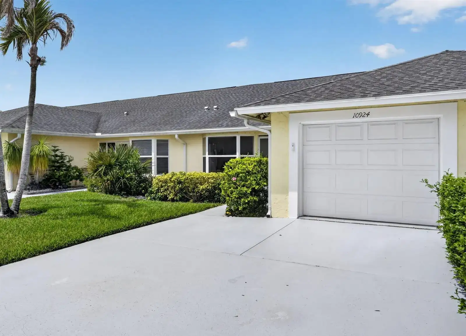 10924 SE STONEHILL Lane, Hobe Sound FL 33455