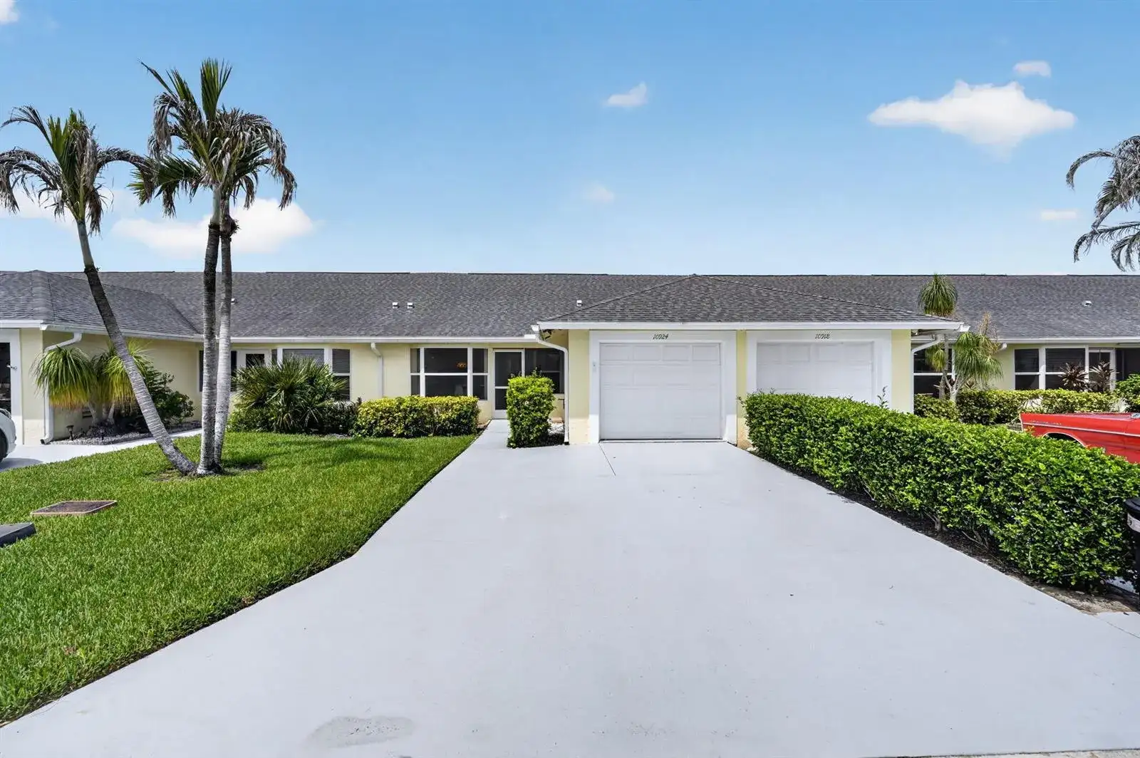 10924 SE STONEHILL Lane, Hobe Sound FL 33455 photo 2