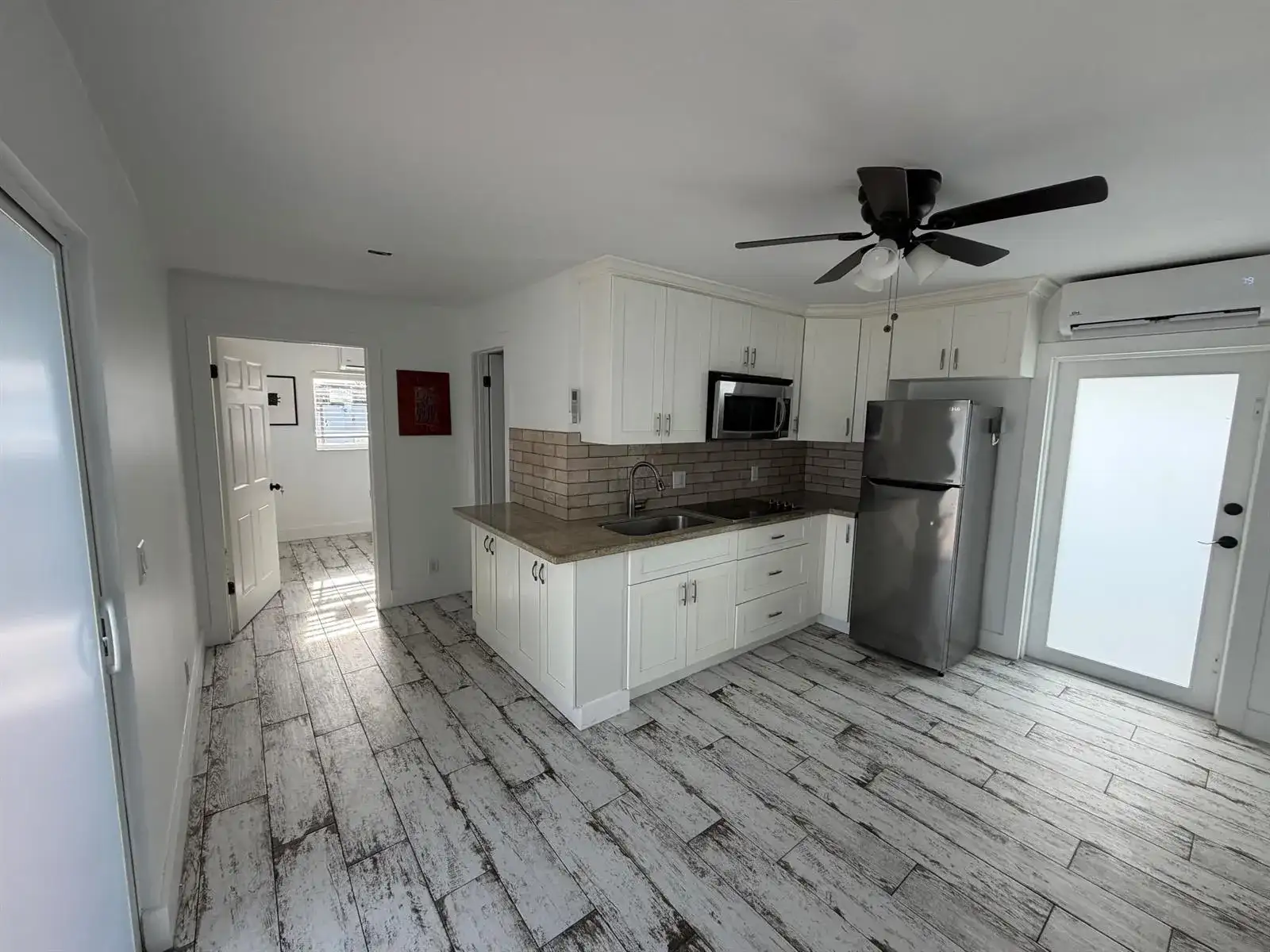 3837 NE 17TH Avenue, Pompano Beach FL 33064 photo 5