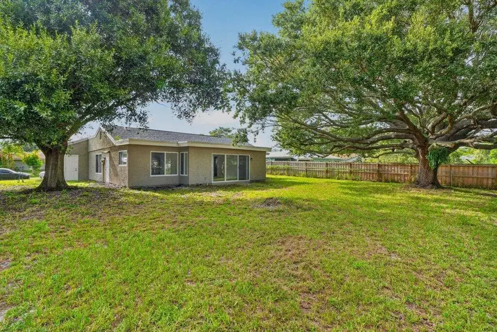 302 SW Kentwood Road, Port St. Lucie FL 34953 photo 3