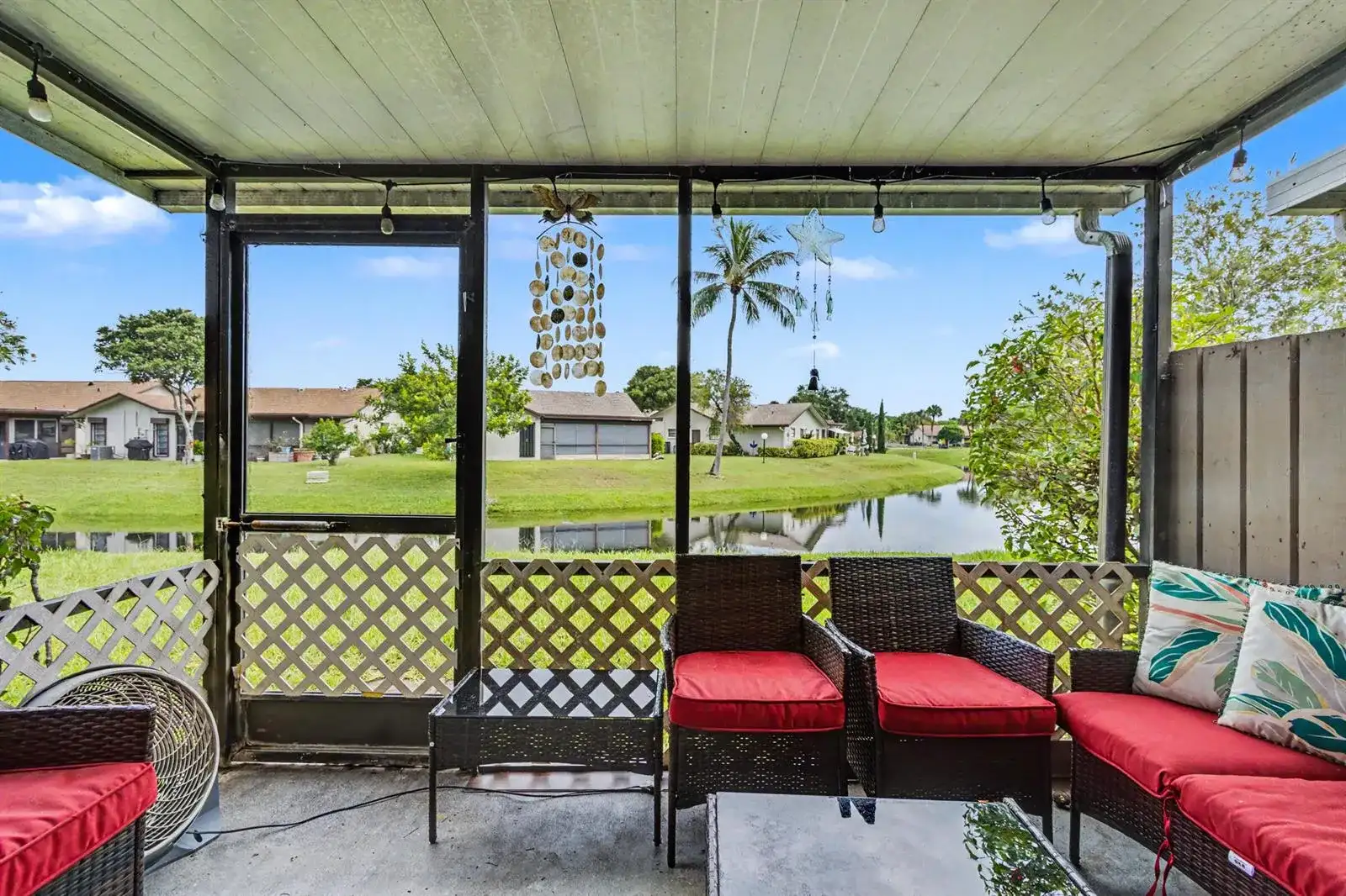 2269 DISCOVERY Circle W, Deerfield Beach FL 33442 photo 3