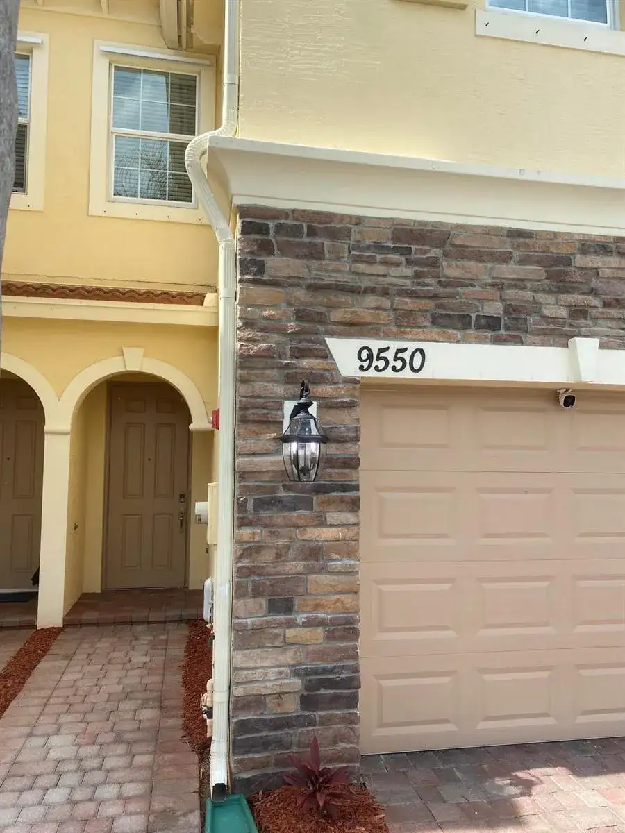 9550 SW PURPLE MARTIN Way, Stuart FL 34997 photo 2