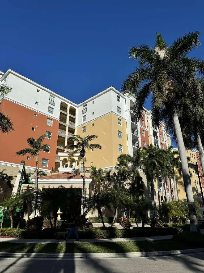 17125 N Bay Road # 3102, Sunny Isles Beach FL 33160