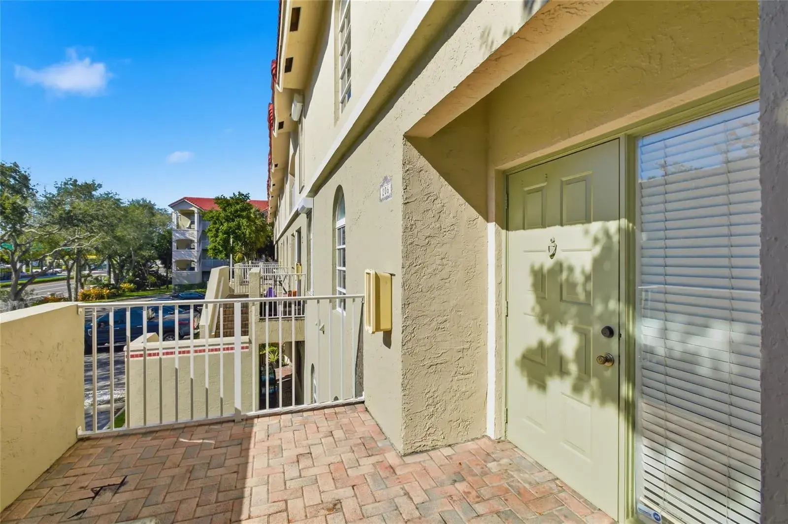 2381 NE 14th Street Causeway # 206, Pompano Beach FL 33062