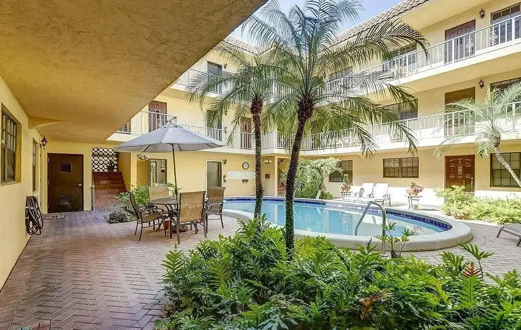 917 NE 16th Avenue # 1, Fort Lauderdale FL 33304