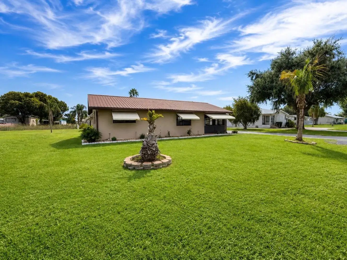 1095 CHOBEE Loop, Okeechobee FL 34974 photo 2