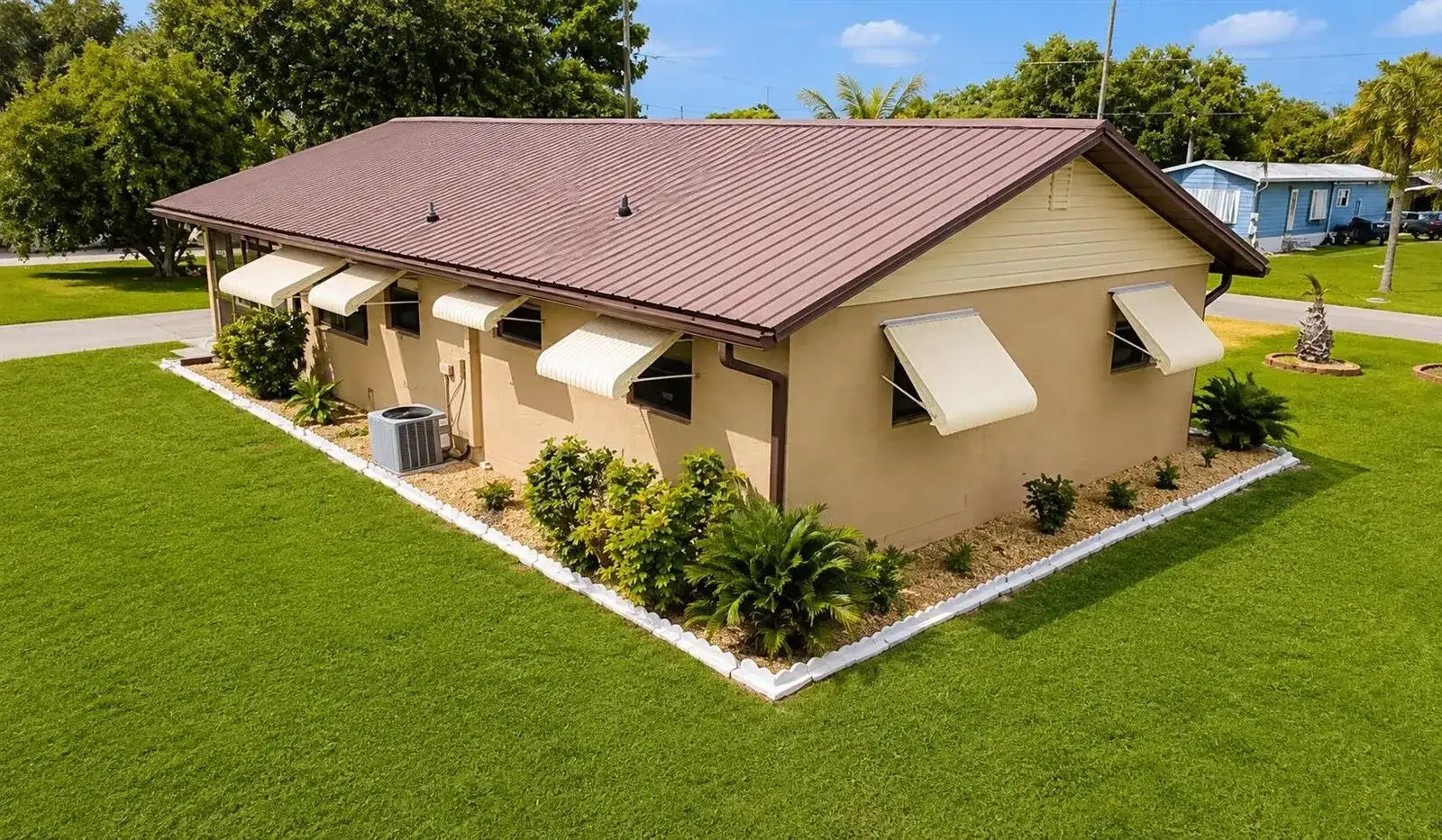 1095 CHOBEE Loop, Okeechobee FL 34974 photo 4