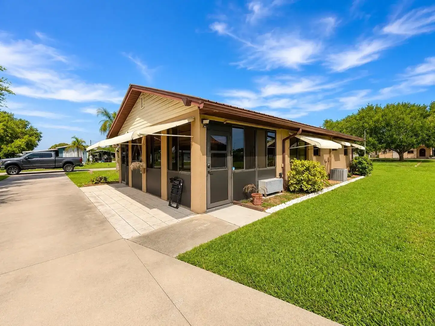 1095 CHOBEE Loop, Okeechobee FL 34974 photo 5