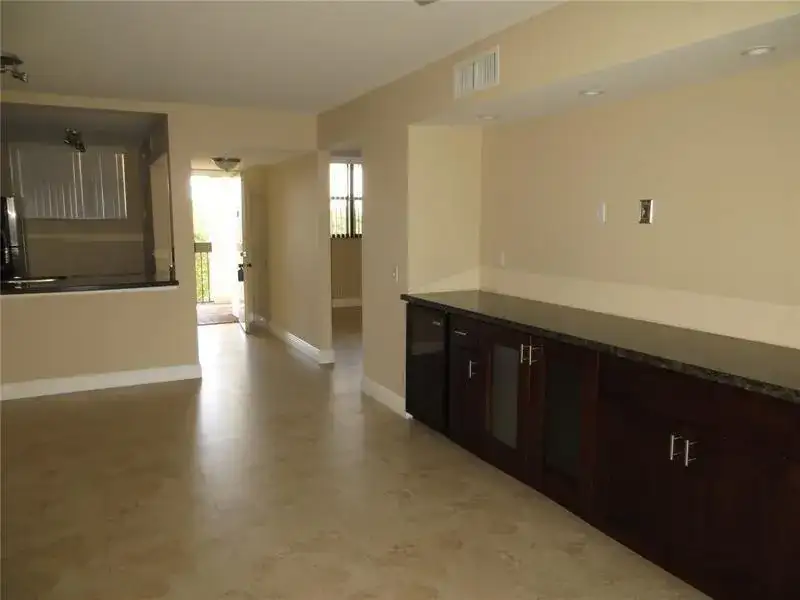110 Lake Emerald Drive # 409, Oakland Park FL 33309 photo 3