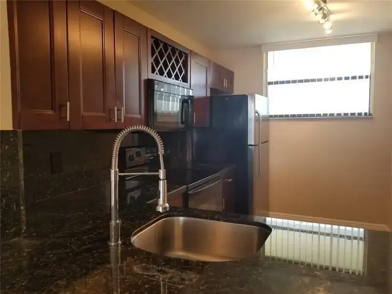 110 Lake Emerald Drive # 409, Oakland Park FL 33309 photo 5