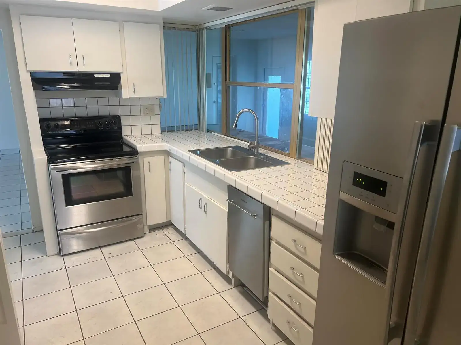 4004 E Shore Road, Miramar FL 33023 photo 4