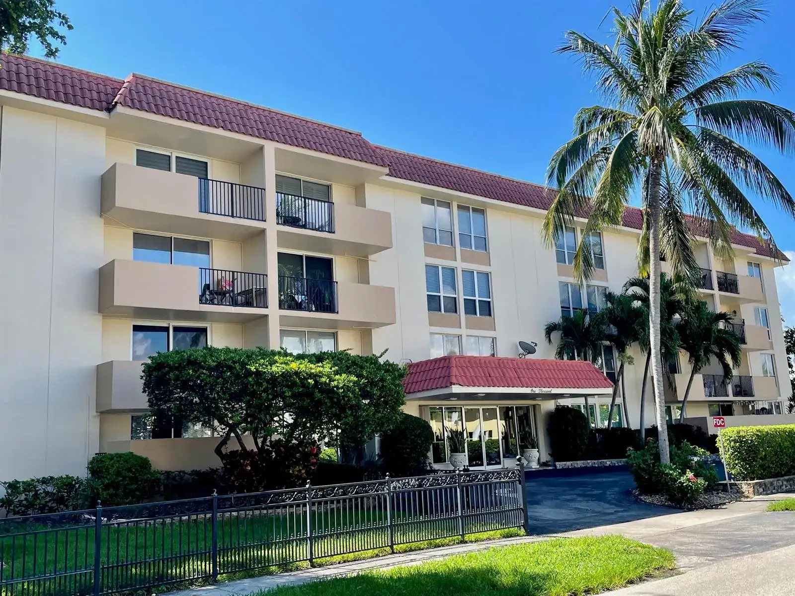1000 Spanish River Road # 1B, Boca Raton FL 33432 photo 3