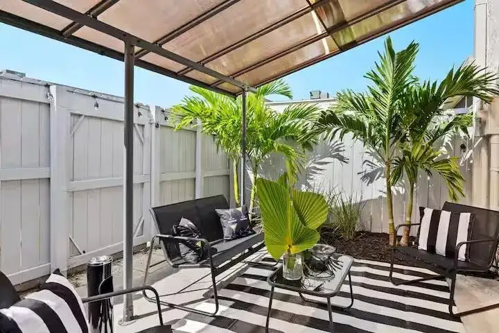 2015 NW 37th Terrace NW # 403, Lauderdale Lakes FL 33311 photo 3