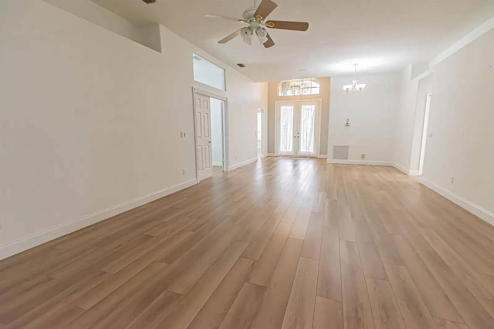 204 NW Zanzibar Place, Port St. Lucie FL 34986 photo 2