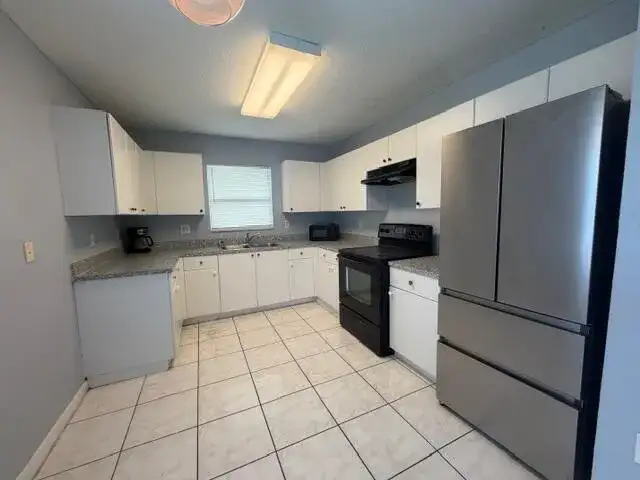 3282 NW 75th Way, Hollywood FL 33024 photo 4